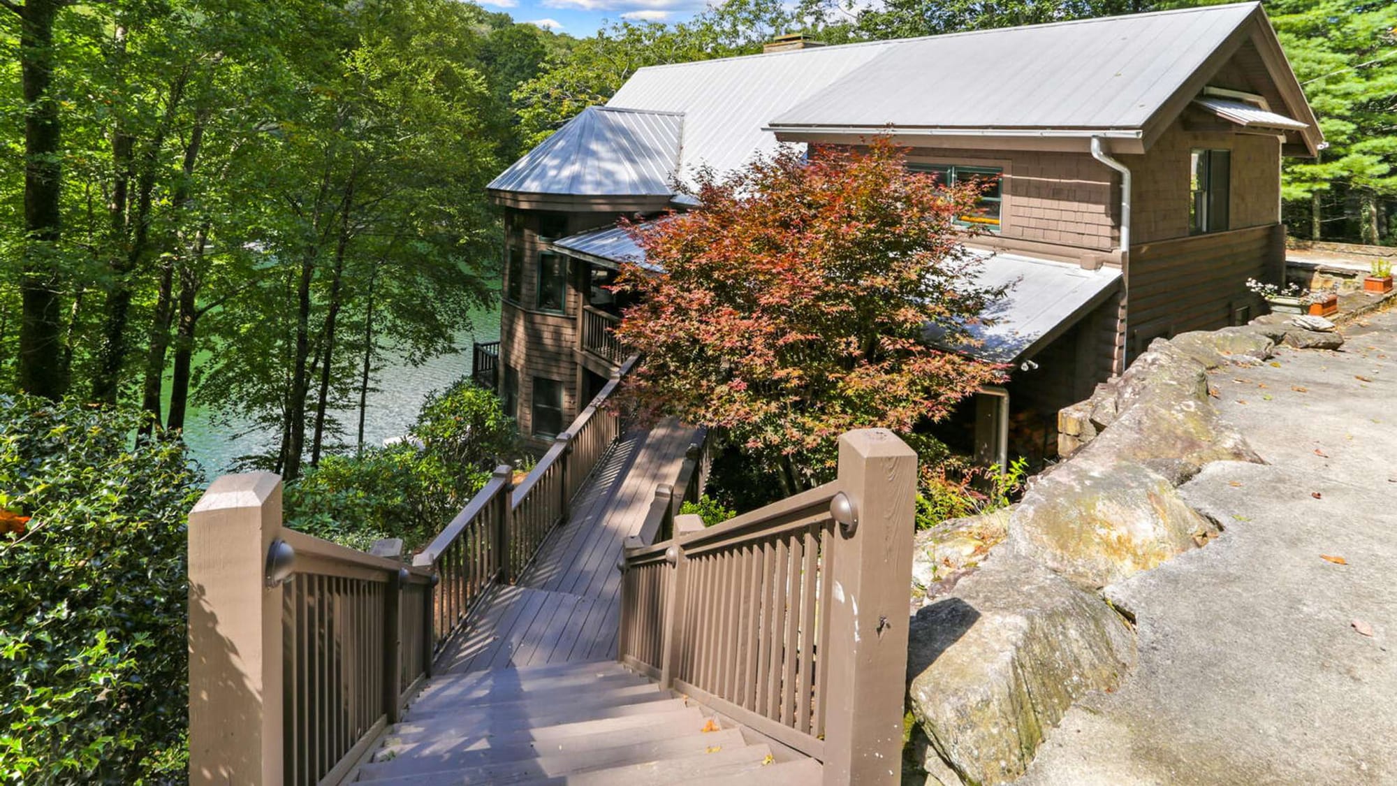 Sparkling Waters Lakefront Retreat