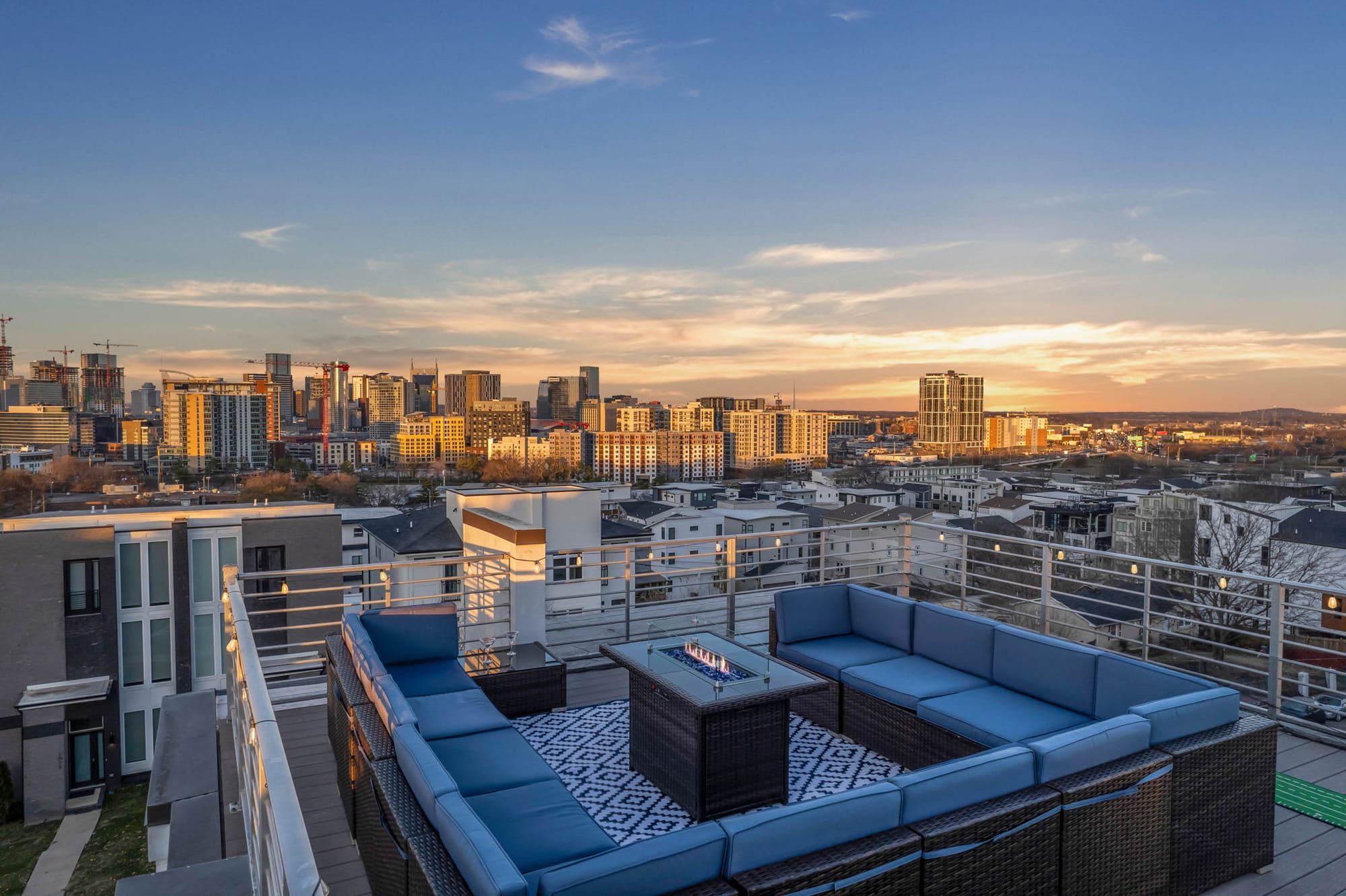 Skyline Social