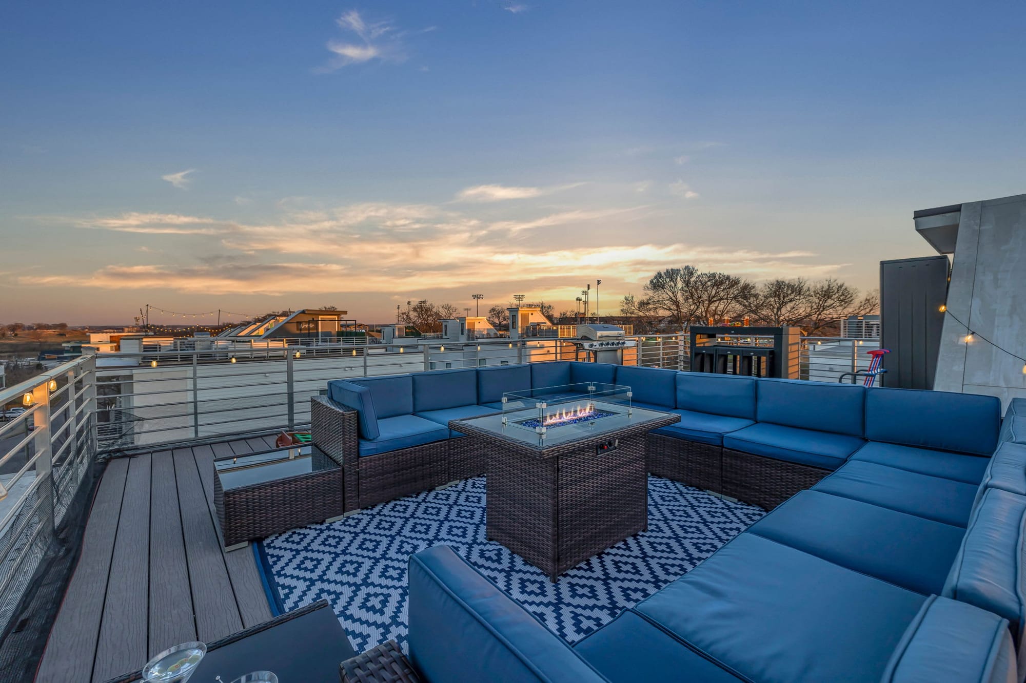 Skyline Social