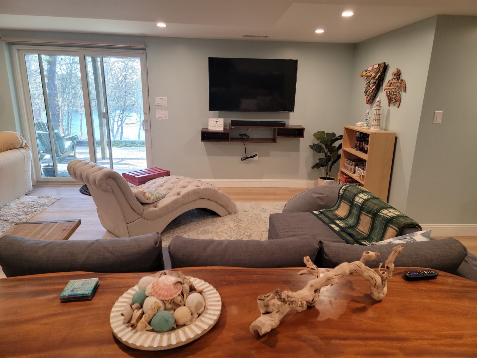 Lovers Lake Escape