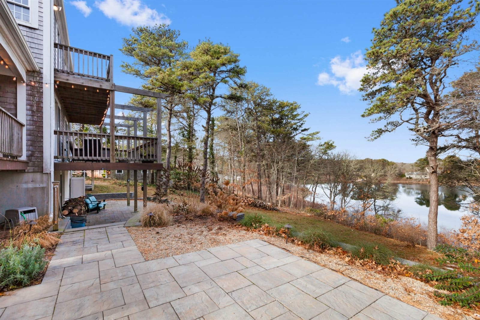 Lovers Lake Escape