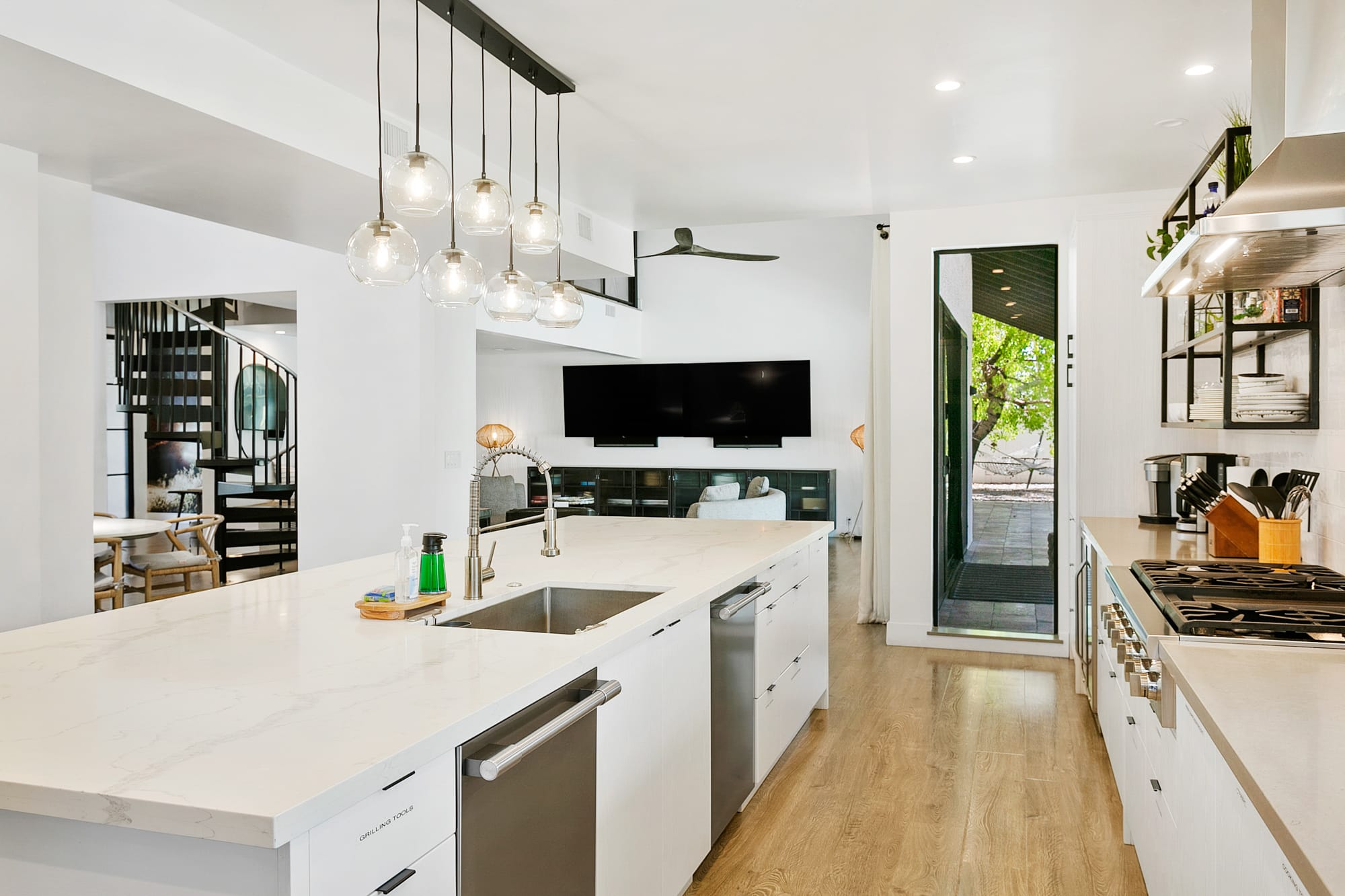 Modern Compound