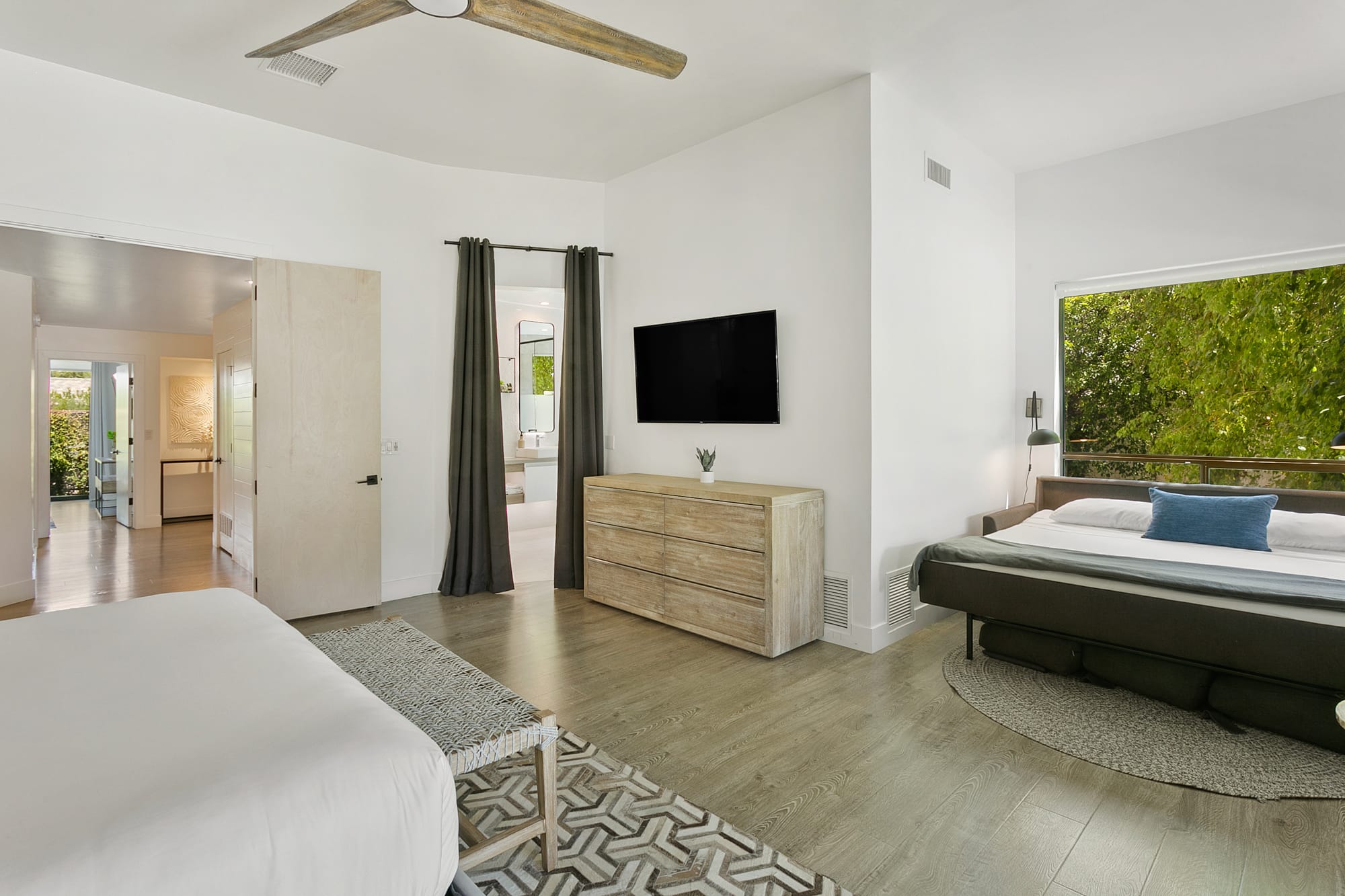 Modern Compound
