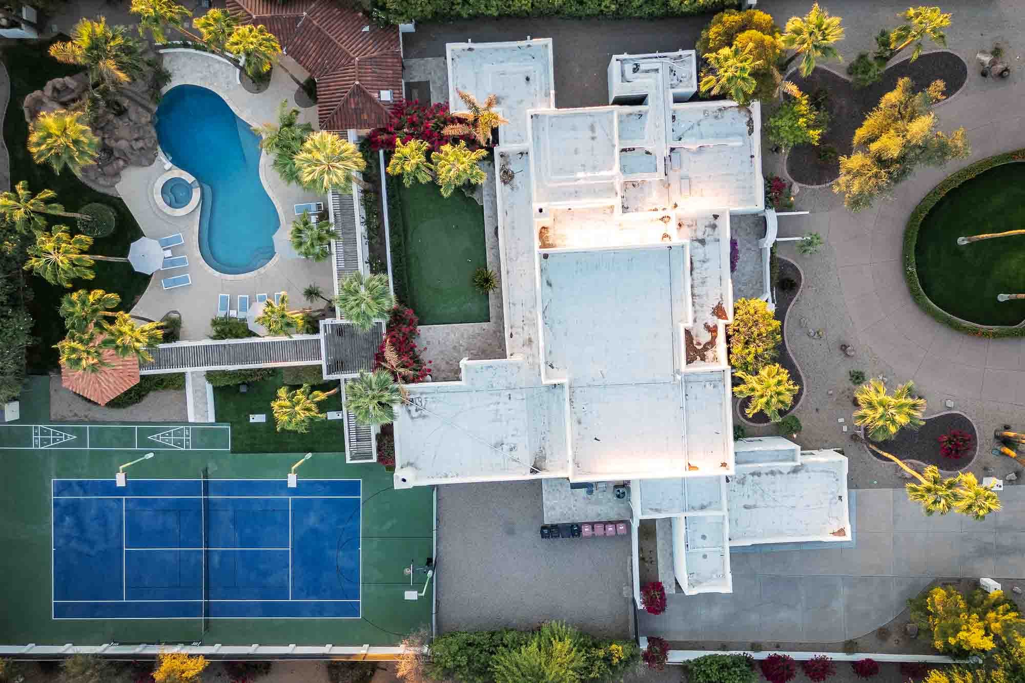 Celebrity Hideaway