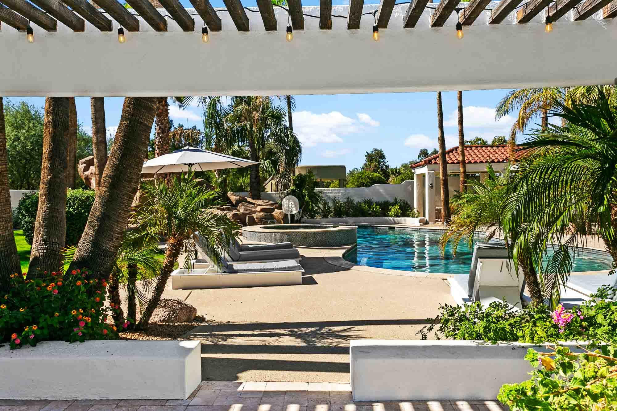 Celebrity Hideaway