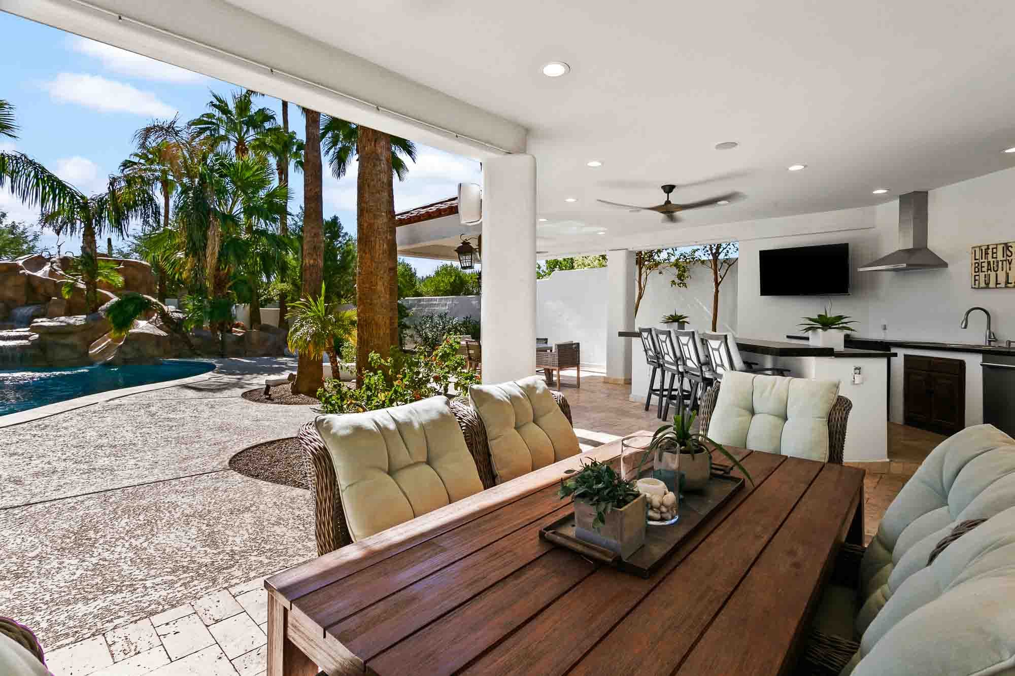 Celebrity Hideaway