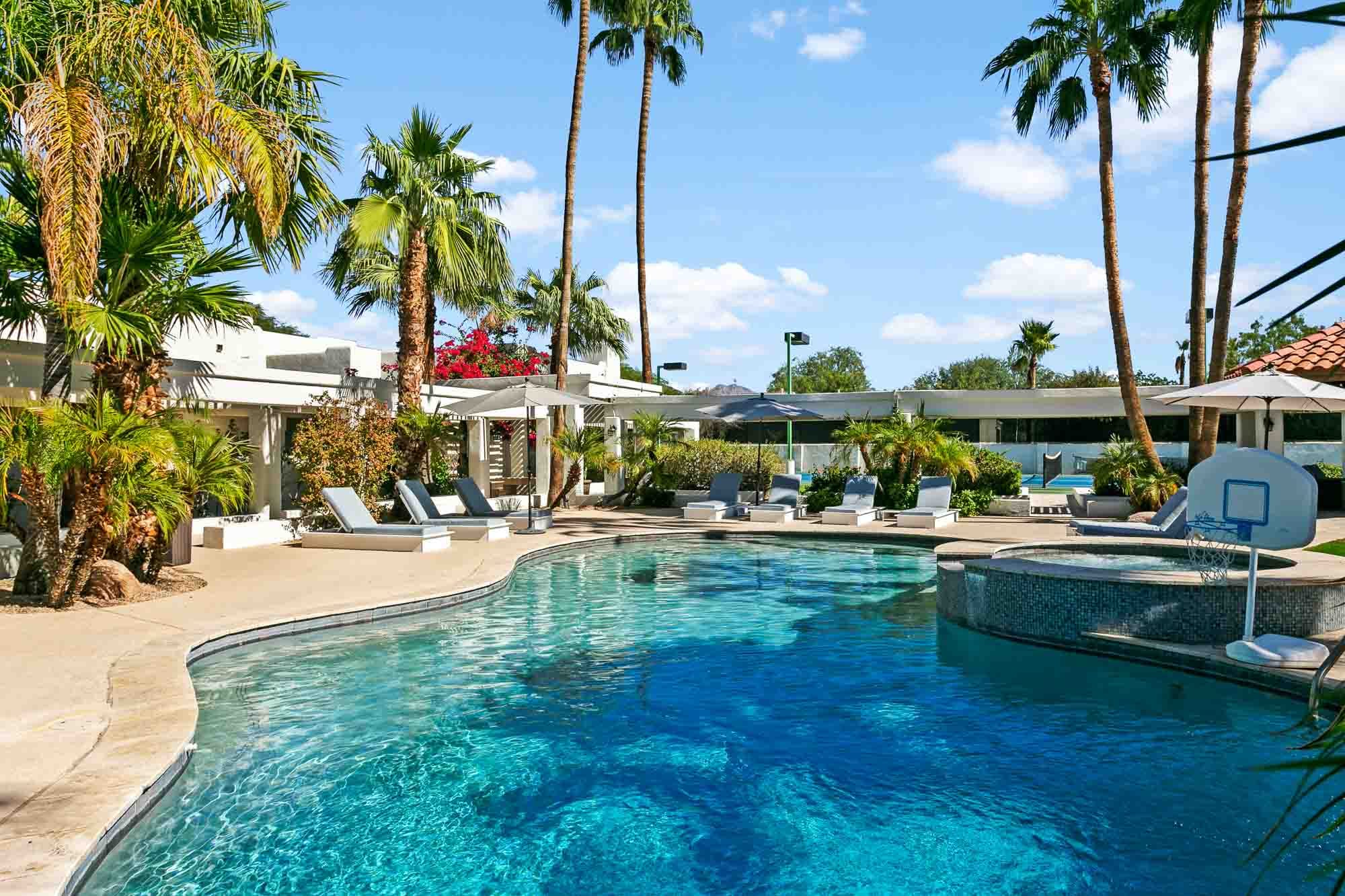 Celebrity Hideaway