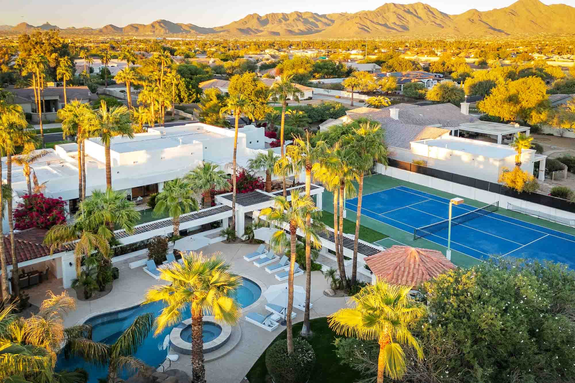 Celebrity Hideaway