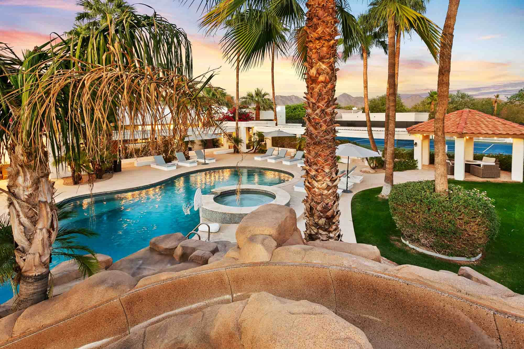 Celebrity Hideaway