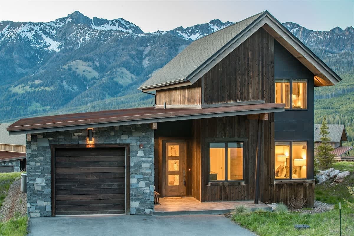 8 Silver Peaks