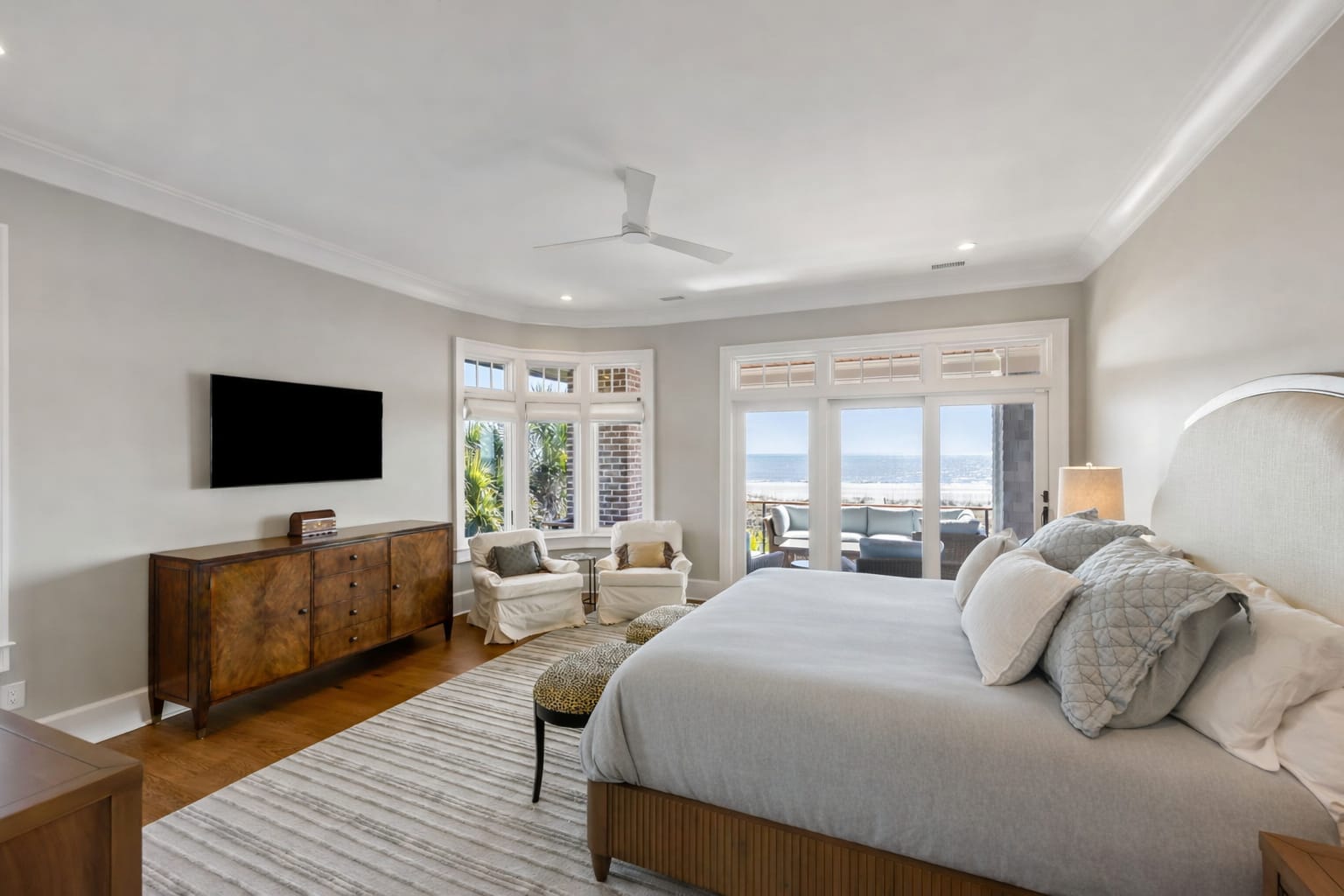100 Surfsong Road