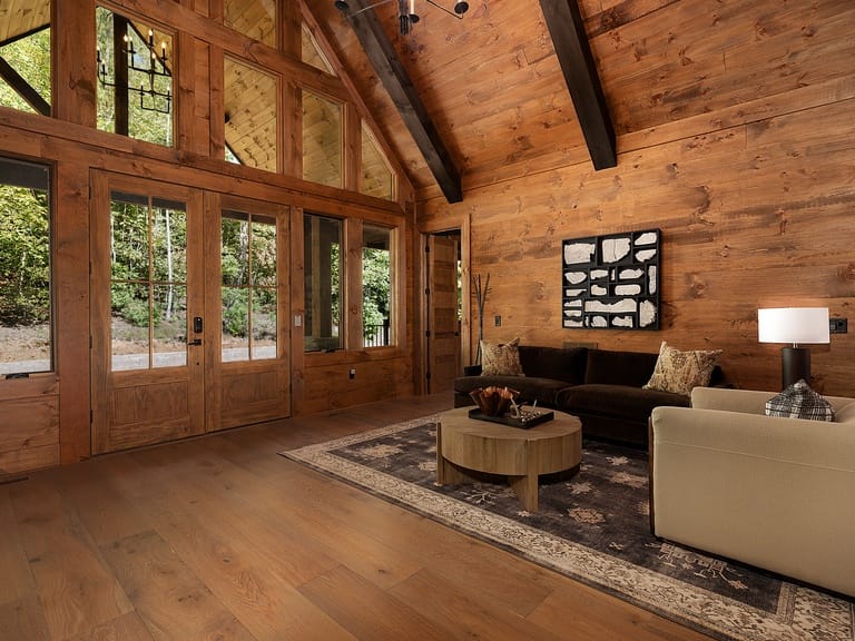 Iron Tree Lodge
