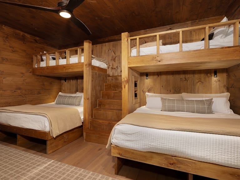 Iron Tree Lodge
