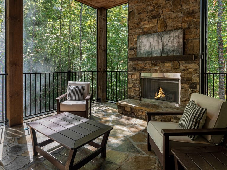 Iron Tree Lodge