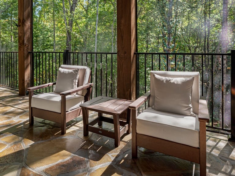 Iron Tree Lodge