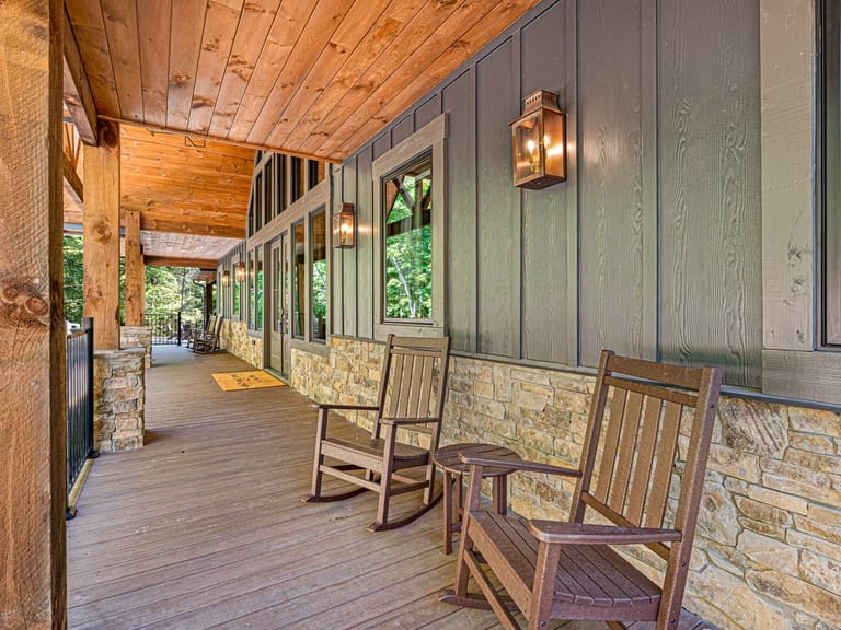 Iron Tree Lodge