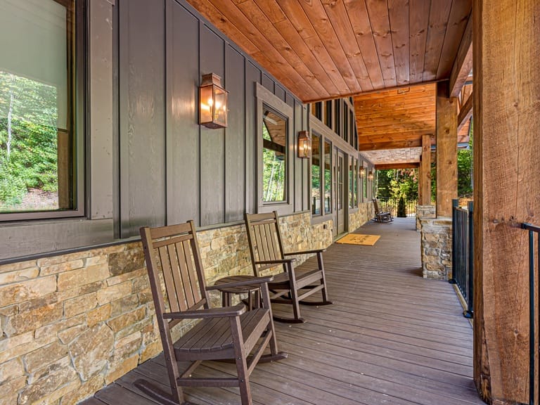 Iron Tree Lodge
