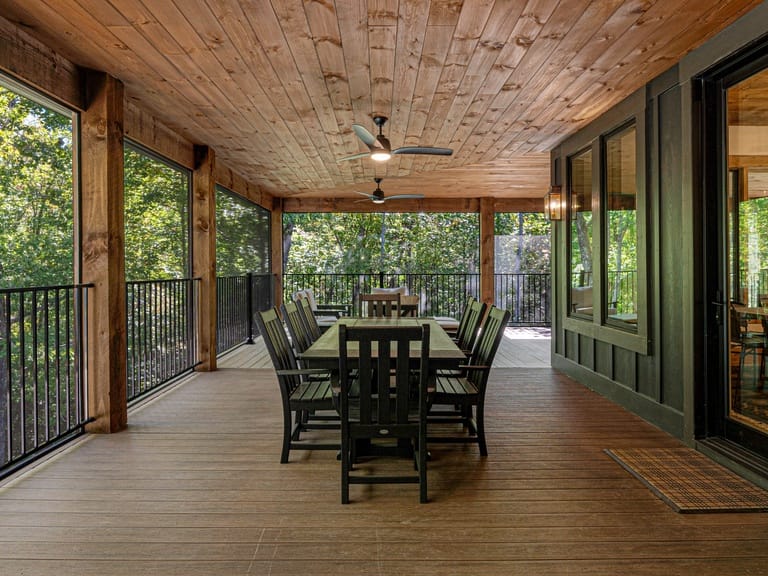 Iron Tree Lodge