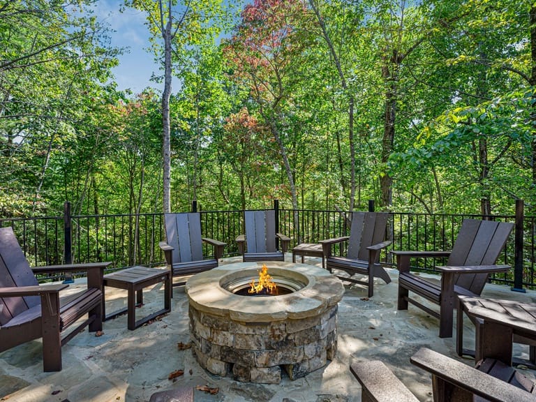 Iron Tree Lodge
