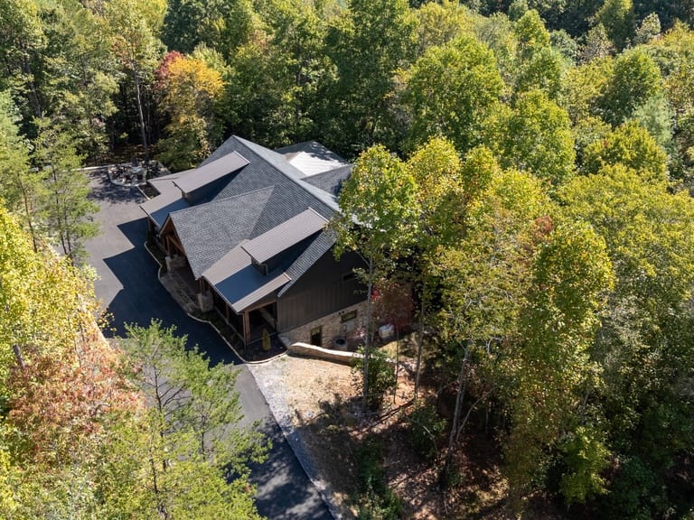 Iron Tree Lodge