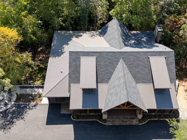 Iron Tree Lodge