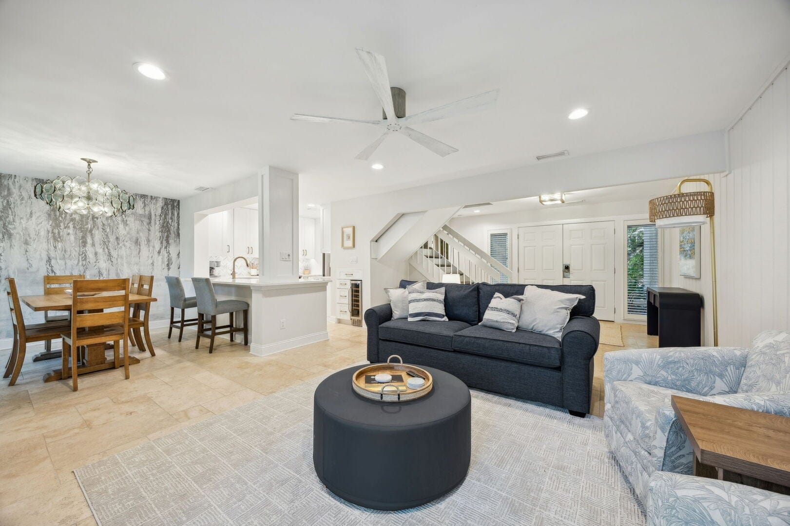 2055 Beach Wood