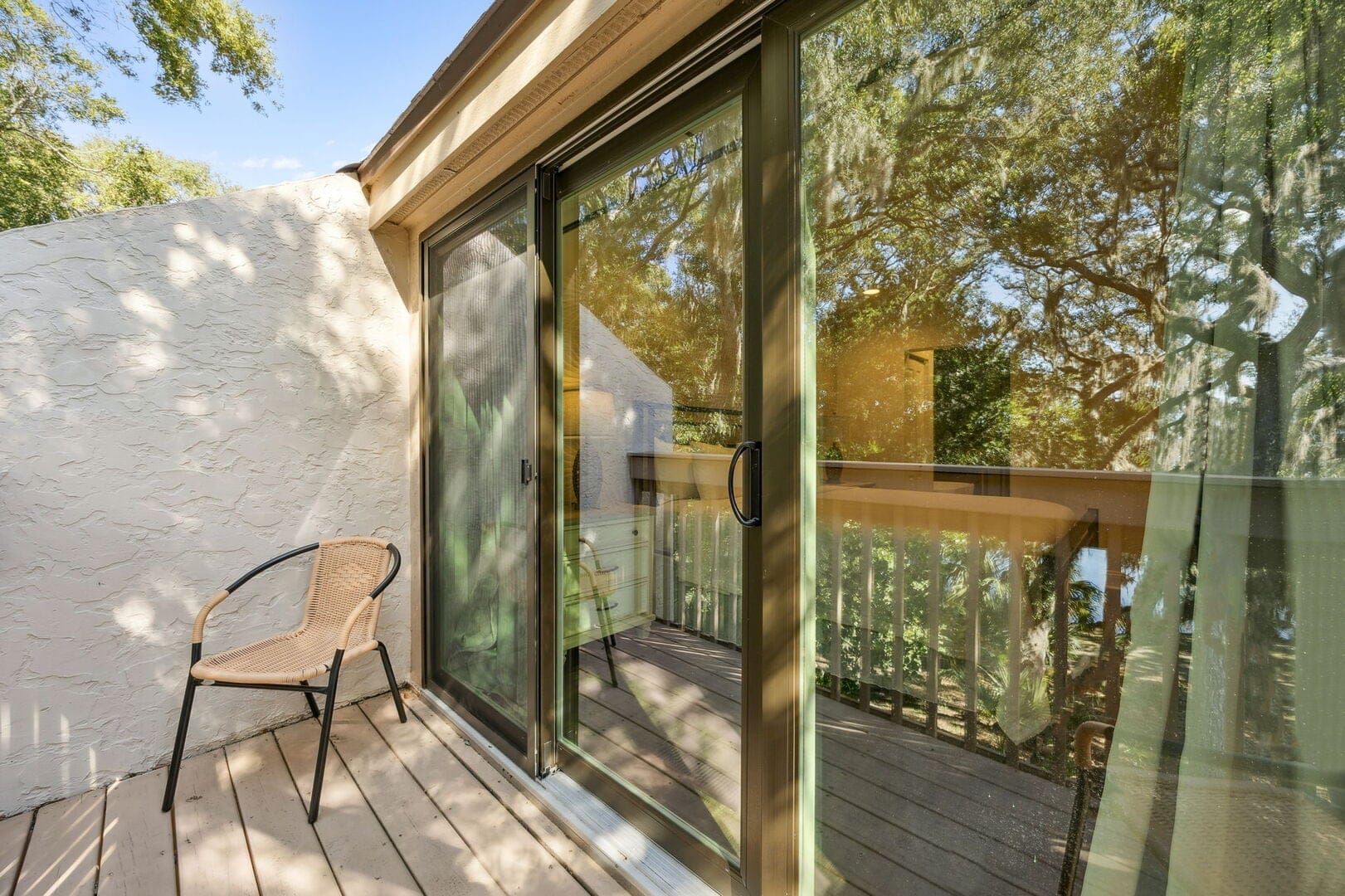 2055 Beach Wood