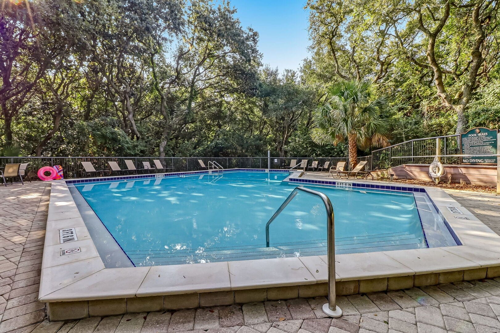 2055 Beach Wood