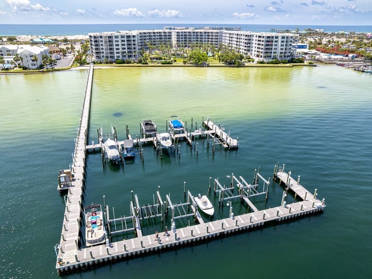 Destin West Bayside Osprey