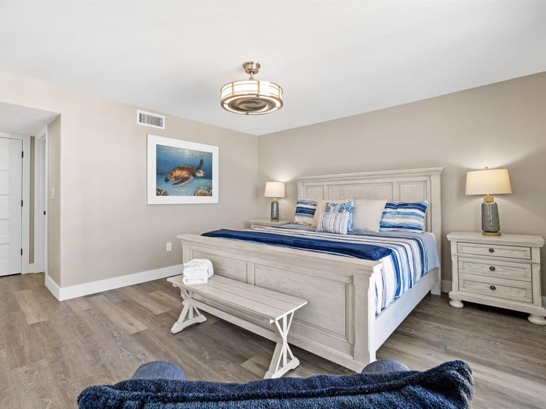Shoreline Towers 2114