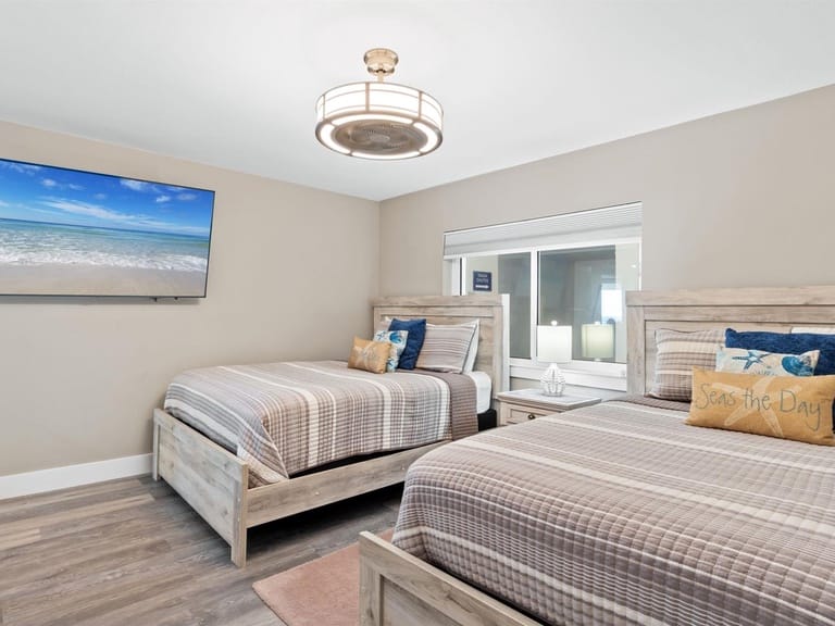 Shoreline Towers 2114