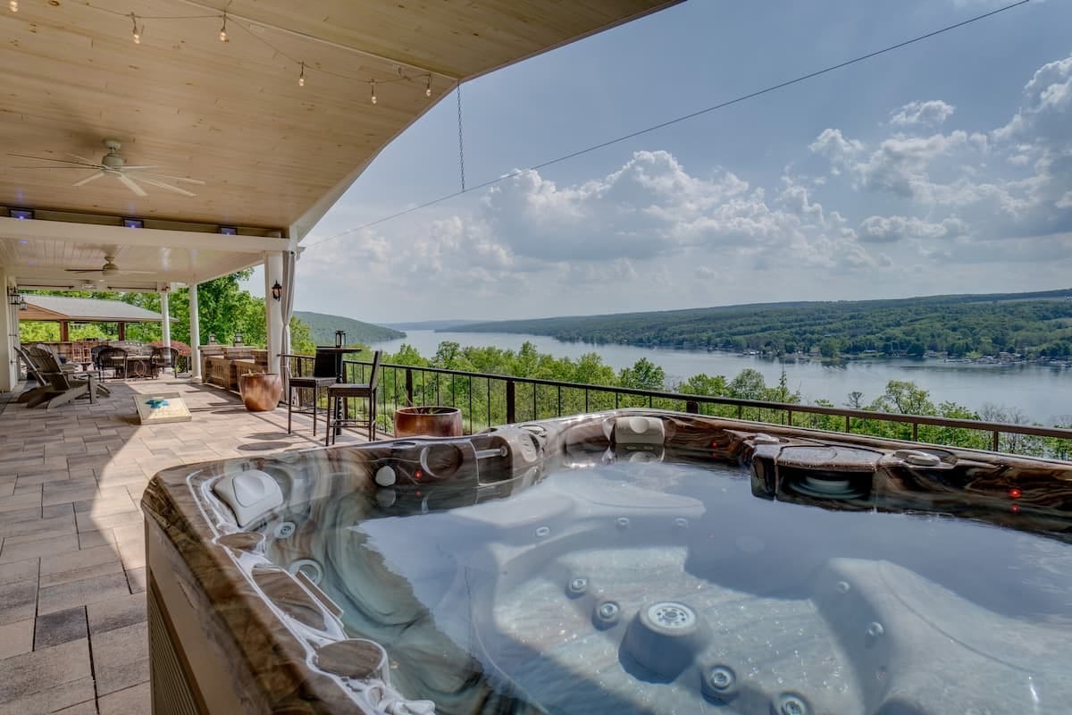 The Villa On Esperanza in Finger Lakes