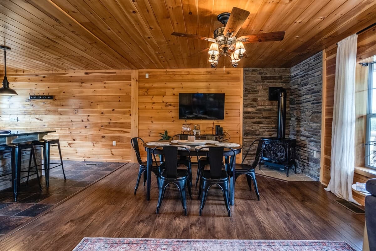 Chateau Cabin