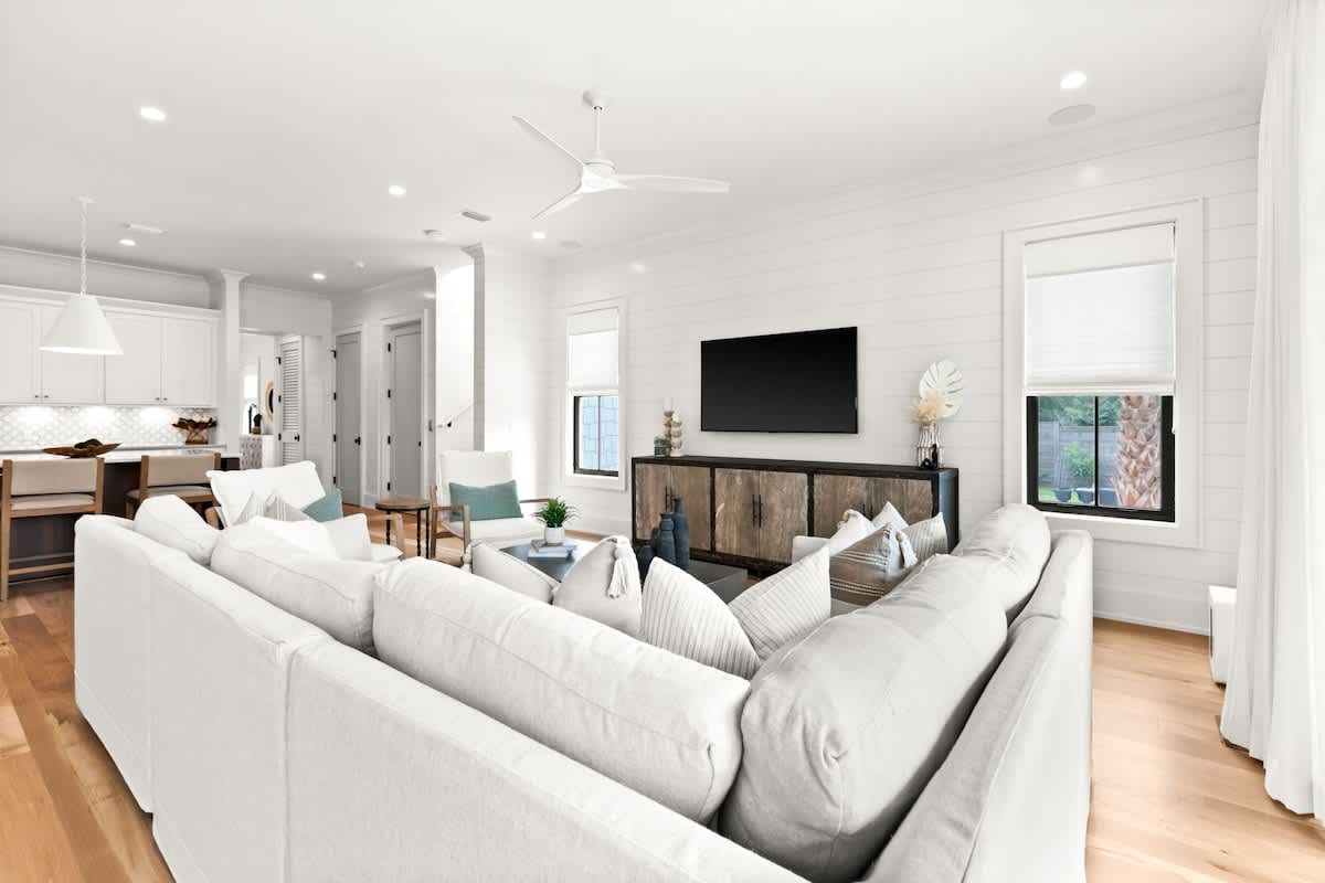 169 Lakeview Drive in South Walton Florida