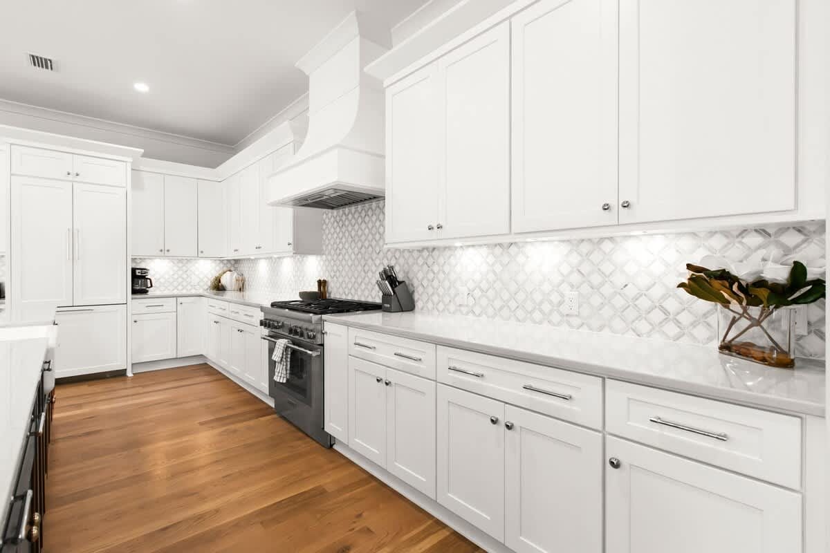 169 Lakeview Drive