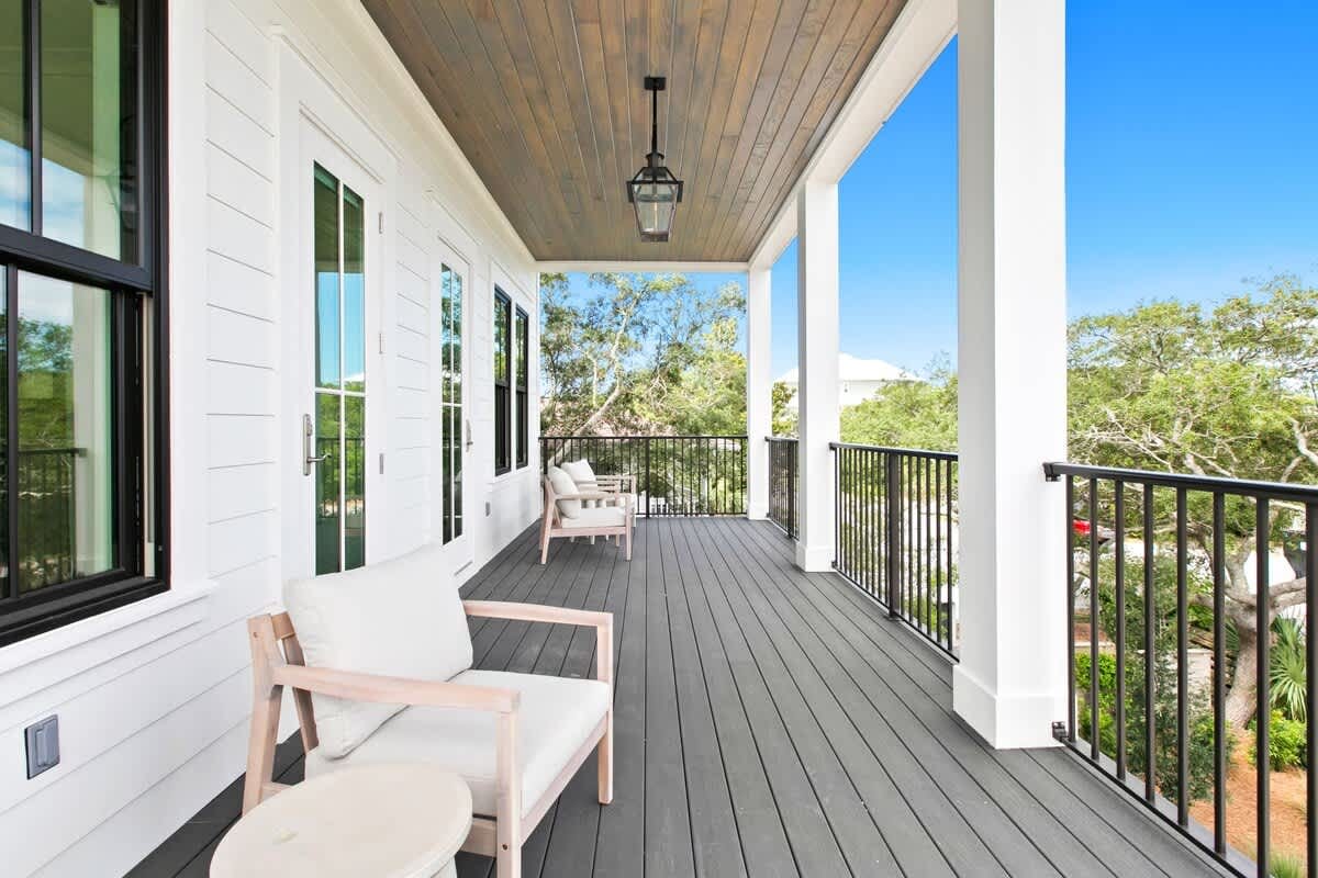 169 Lakeview Drive