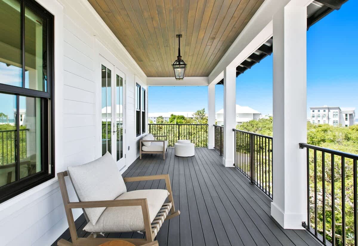 169 Lakeview Drive