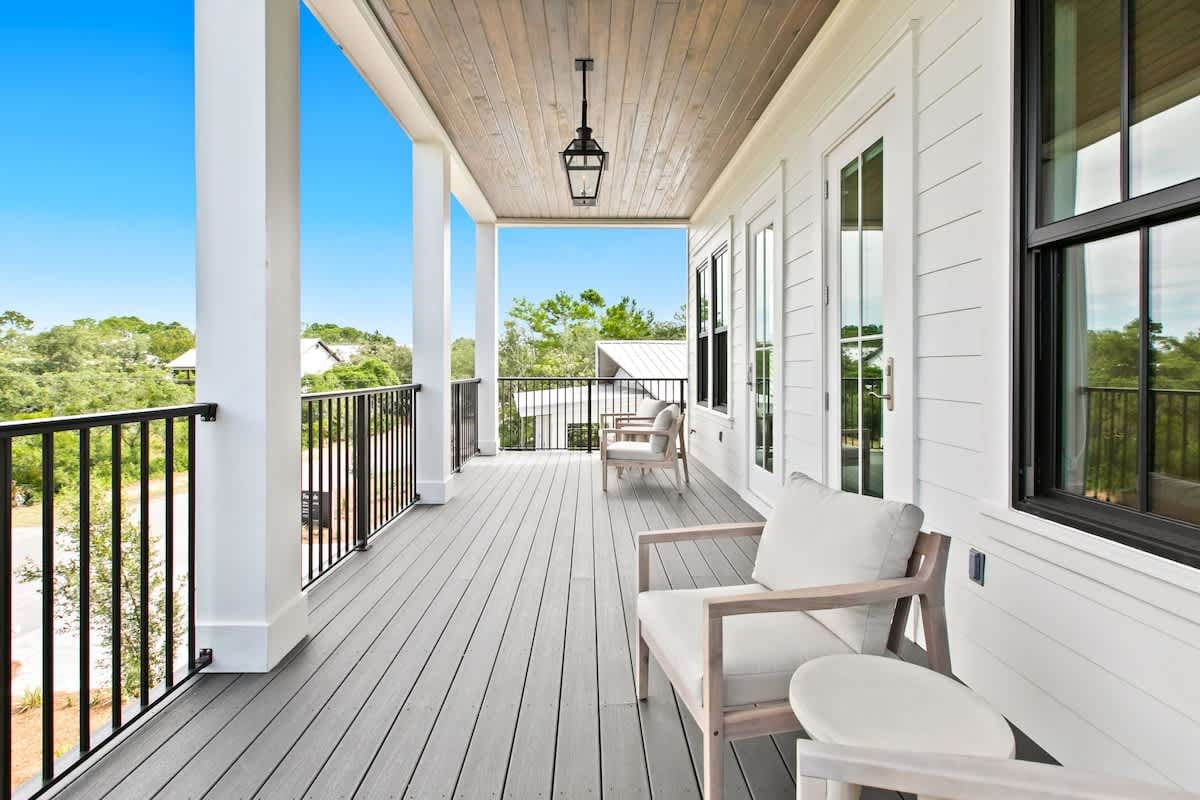169 Lakeview Drive