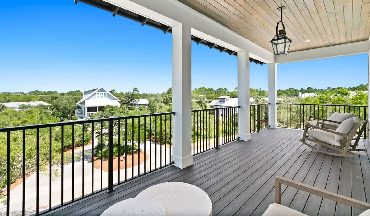 169 Lakeview Drive