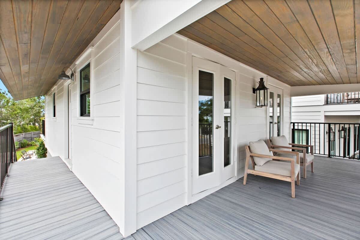 169 Lakeview Drive