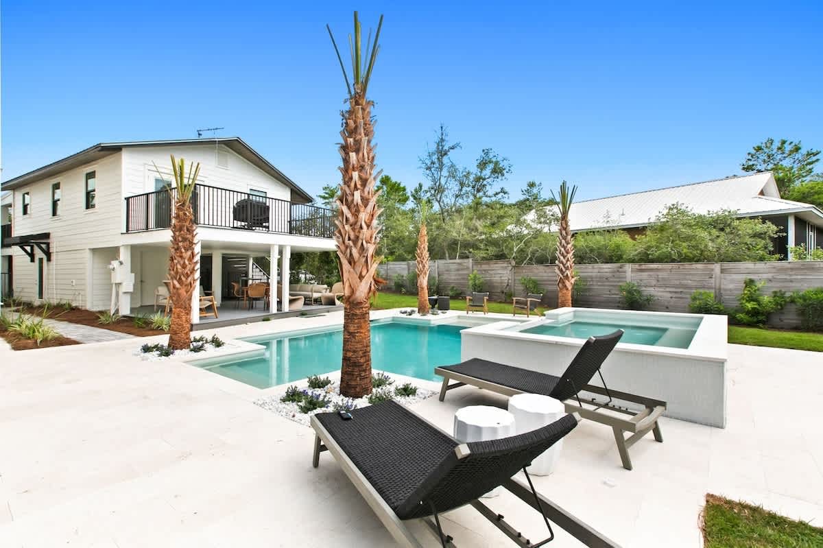 169 Lakeview Drive