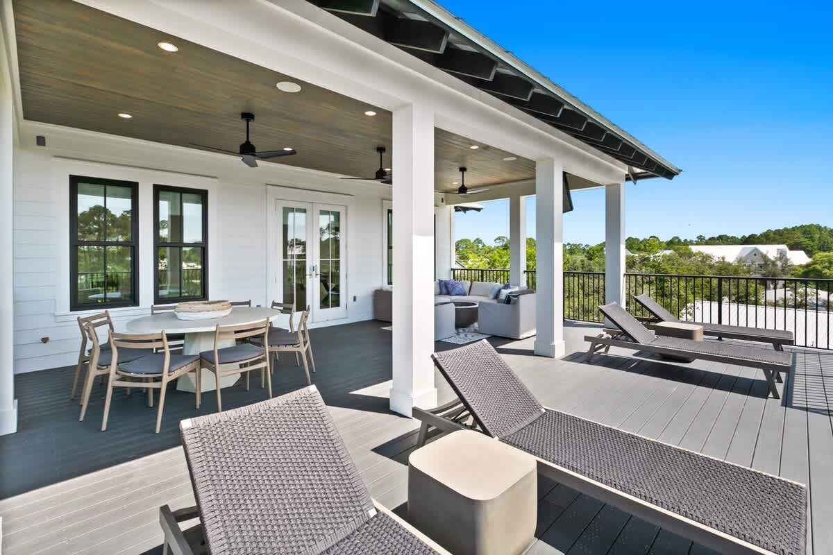 169 Lakeview Drive
