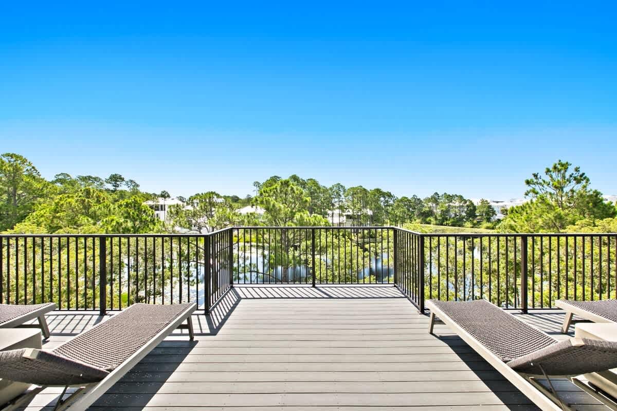 169 Lakeview Drive