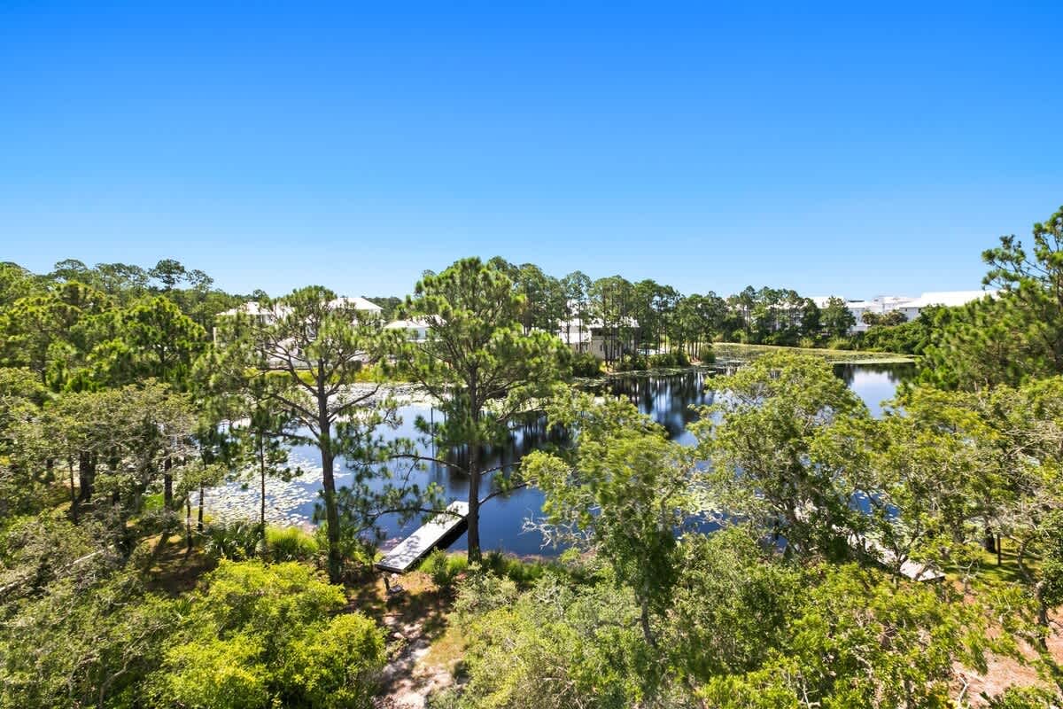 169 Lakeview Drive