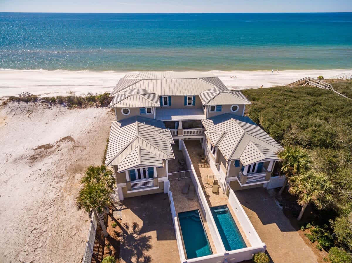 Pelican Paradise