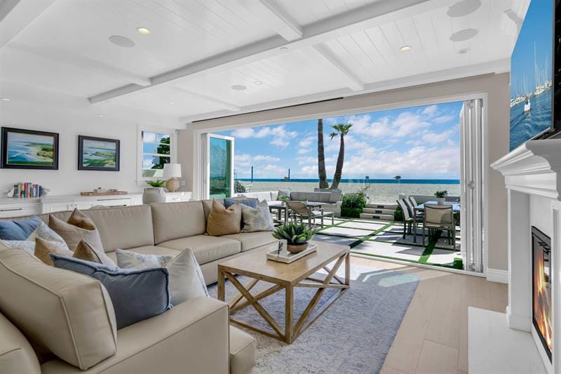 5305 Seashore Drive