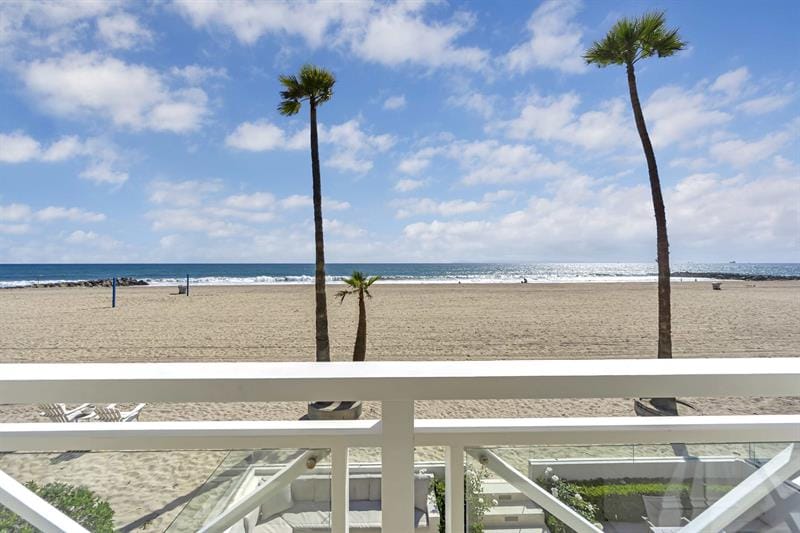 5305 Seashore Drive